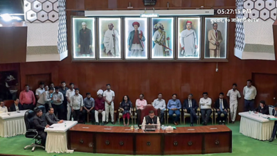 Maharashtra Speaker survives legal scrutiny, public glare