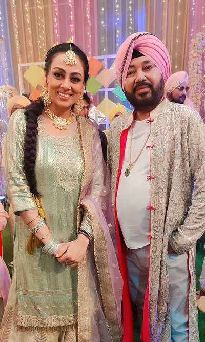 Gouri Tonnk excited to hear Daler Mehndi live on sets for Lohri - Times of  India