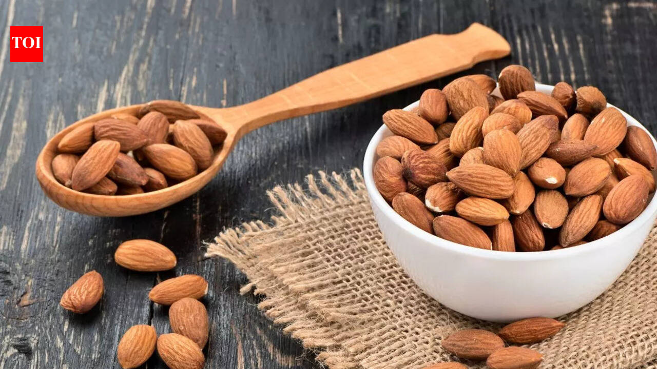 How to check the purity and quality of almonds at home