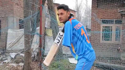 Watch: Jammu & Kashmir para cricket captain Amir Hussain Lone's ...