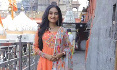Actress Shruti Anand shares her experience of visiting Mahakaleshwar Jyotirlinga in Ujjain for Mehndi Wala Ghar, says ‘Felt a different sort of positivity in the environment’