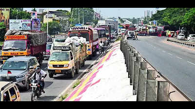 Vehicular traffic hit as bridge on Chennai-Trichy NH develops snag