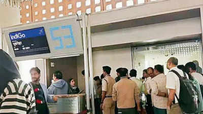 Crew unavailable, IndiGo Bhubaneshwar flyers stranded on aerobridge for an hour