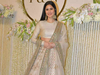 Priyanka Chopra's Wedding Reception Outfit Unveiled