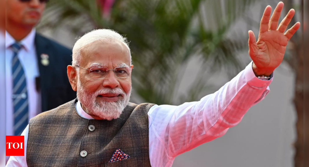 Premier Modi wraca do Ajodhji po 32 latach ślubów świątynnych  Wiadomości z Indii