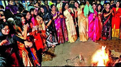 Kolkata becomes mini India, celebrates harvest festivals
