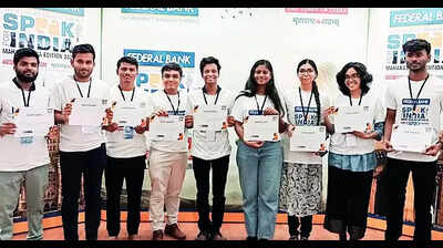 Debaters: 10 Debaters in Zonal Finals of Maha's Speak for India ...