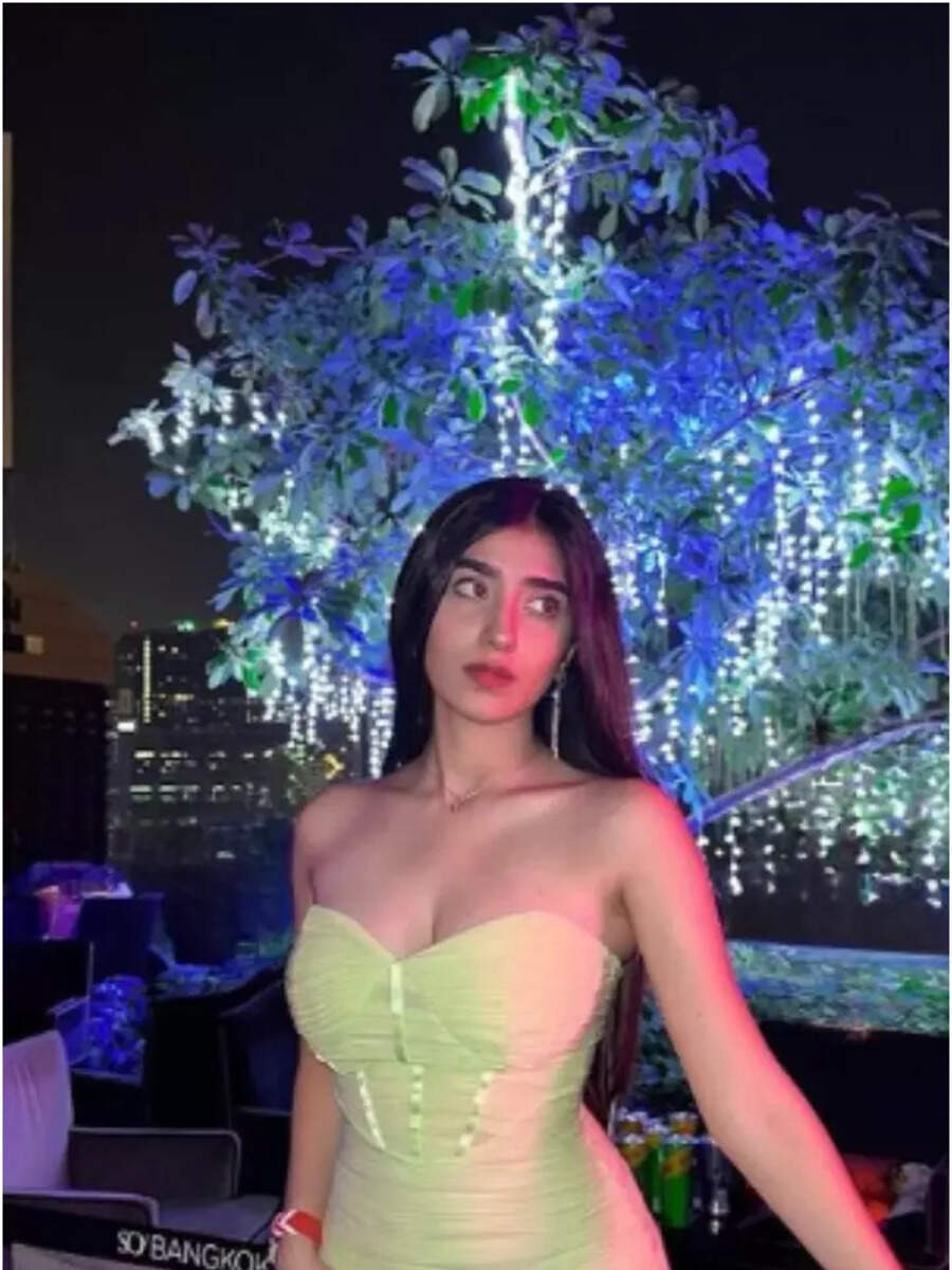 Nazila Sitaishi's 10 Sizzling Hot Looks | Times Now