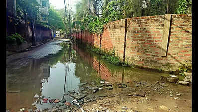 ‘Drainwater keeps Ward 54 flooded for six months a year’