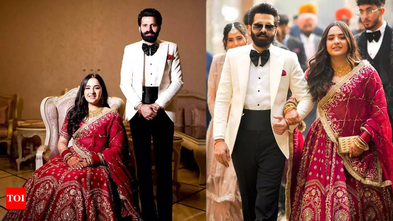 Sruishty Mann-Arsh Bal wedding: The couple shares first pictures from their  reception | - Times of India