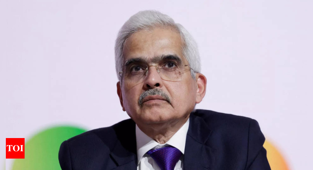 Indian economy likely to grow at 7% in FY24, inflation to ease: RBI governor – Times of India