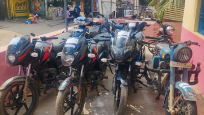 Police arrest three bike thieves in Tirupati