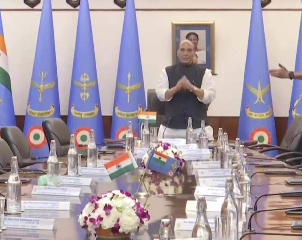 
Defence Minister Rajnath Singh inaugurates two-day Air Force Commanders' Conference
