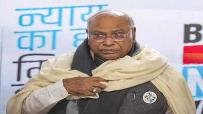 One nation, one election against basic structure; high-powered panel should be dissolved: Mallikarjun Kharge