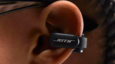 These $300 Bose earbuds clip onto your ears