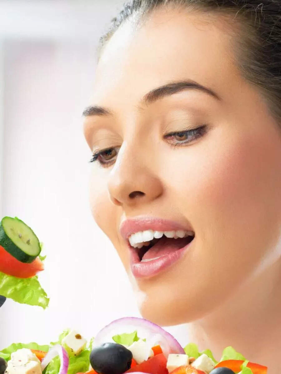 7 Antioxidant rich foods women must eat in 30’s to reverse aging