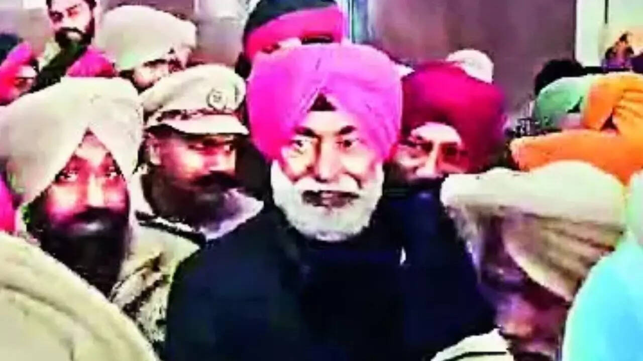 Khaira: Khaira vindicated: SC's order favours him | Chandigarh News - Times  of India