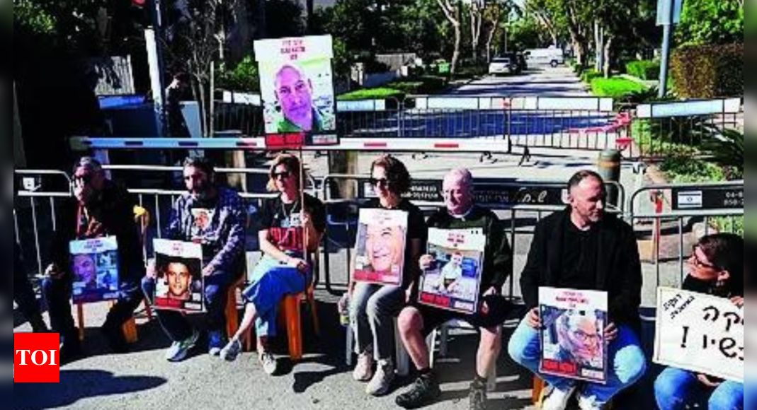 Hostage families protest outside Netanyahu home – Times of India