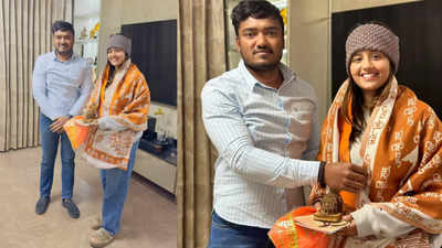 Lock Upp fame Anjali Arora receives the auspicious photo frame, shawl and dhan from Ayodhya amidst the Ram Mandir inauguration