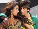 SRK's expensive gift to Priyanka!