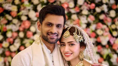Shoaib Malik announces third marriage with Sana Javed