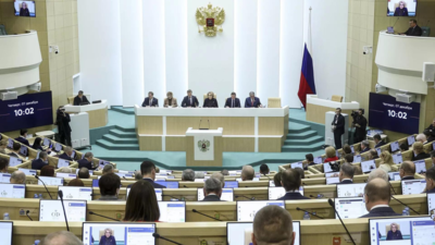 Russian parliament examines plan to seize dissidents' assets