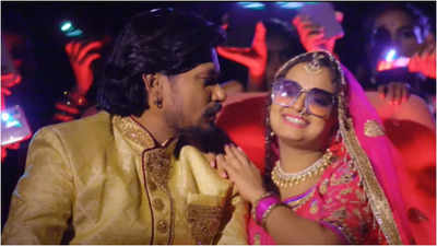 Pravesh Lal Yadav and Neelam Giri's new dance number 'Hirowa Se Kam Naykhe' is out!