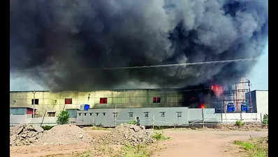 Cardboard factory gutted in fire in Manmad, none injured