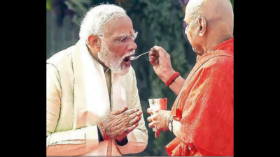 'PM's 11-day tapa comparable to what Shivaji Maharaj did'
