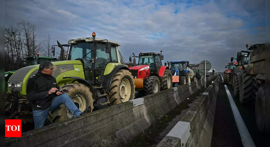 Farmer protests spread across rural France; one dead in roadblock accident – Times of India