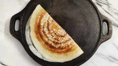 How to cook perfect dosa on an iron tawa