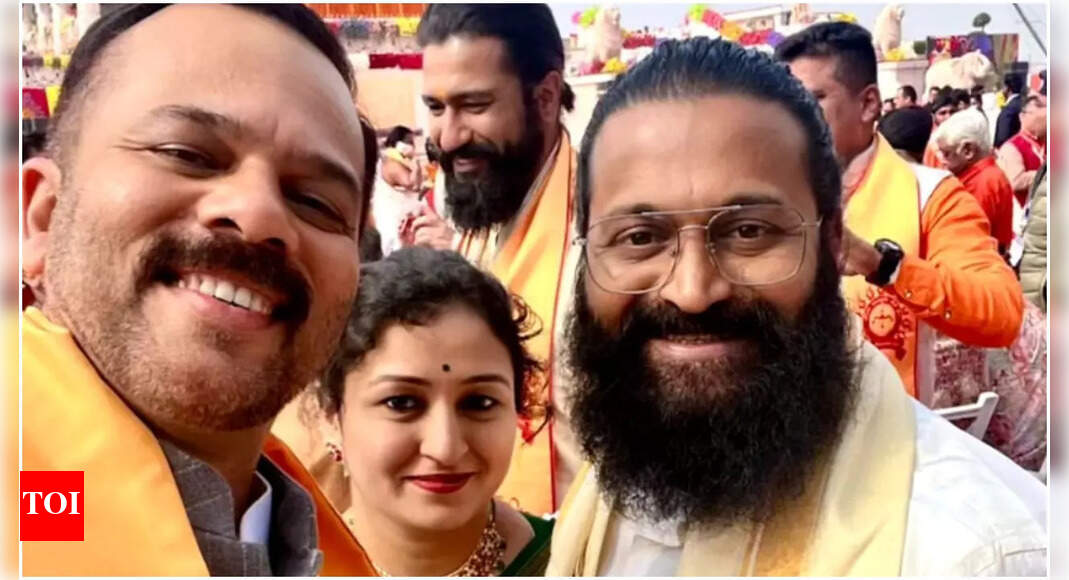 Rohit Shetty clicks a picture with Rishab Shetty at Ayodhya Ram temple ...