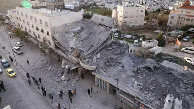 Israel troops demolish Palestinian home in West Bank