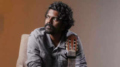 When my name appeared on the big screen, Amma hugged me and gave a sweet kiss: Poomaaname singer Nitin K Siva