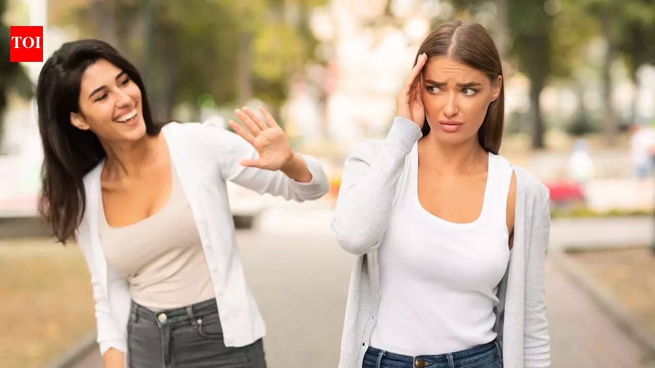 9 signs you are in a toxic friendship and how to deal with it