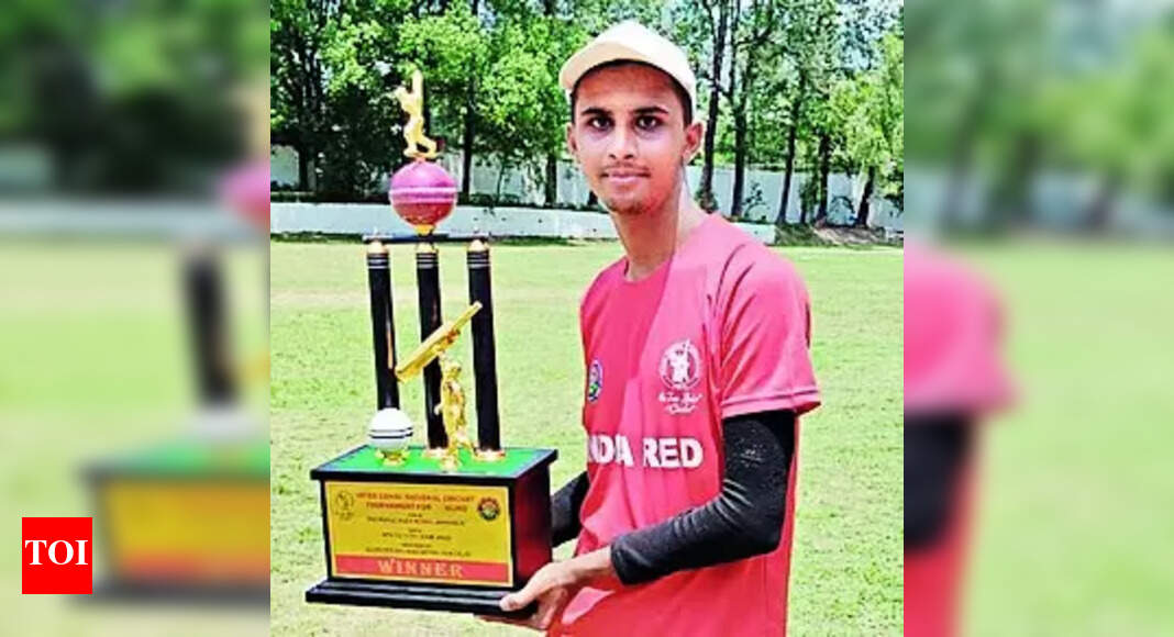 Cricketer-physio Aftab Shines in Blind Cricket, Dreams of Playing for India | Pune News &ndash; Times of India