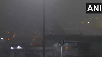 Dense fog engulfs Delhi, flight operations affected at IGI airport