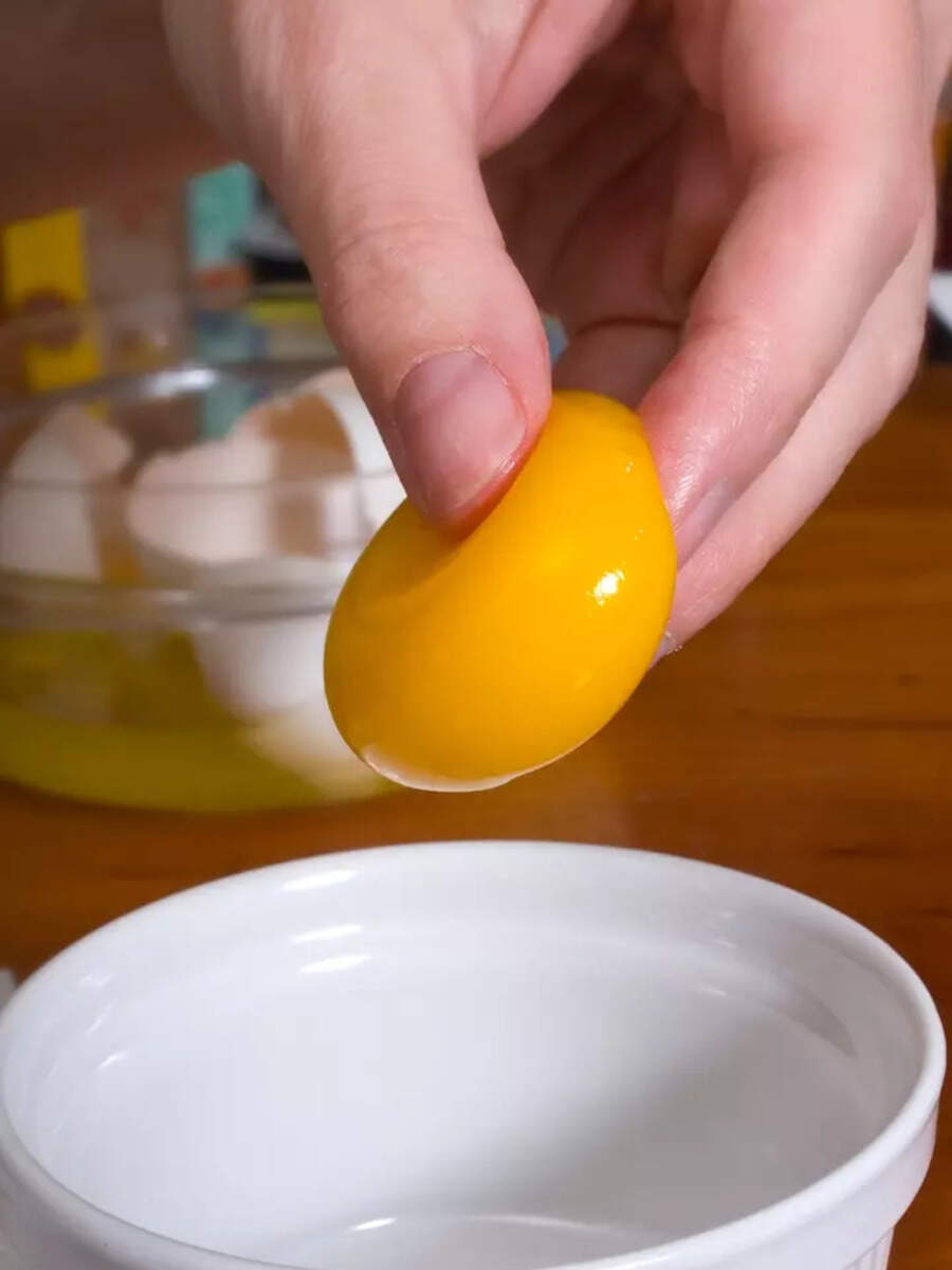 From Pale to Golden, what does the egg yolk colour signify? Times of