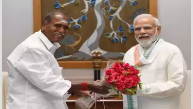 Hands that worshiped Rama were seen bowing down to PM with gratitude: Puducherry CM