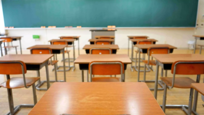 Girl student loses toe as school roof collapses