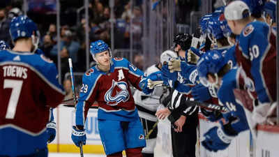 Nathan MacKinnon keeps home streak going as Colorado Avalanche top Los Angeles Kings