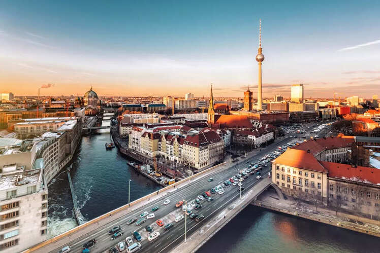 Germany: Average IQ = 100.74