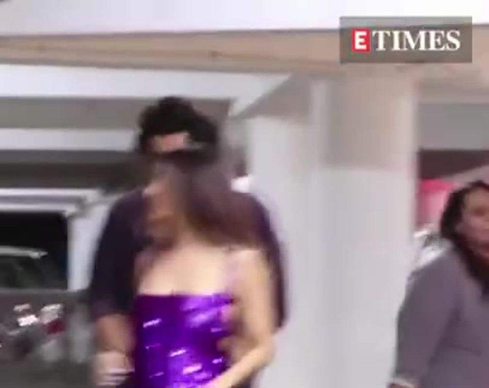 
Arjun Kapoor and GIRLFRIEND Malaika Arora TWIN In Purple | #shorts
