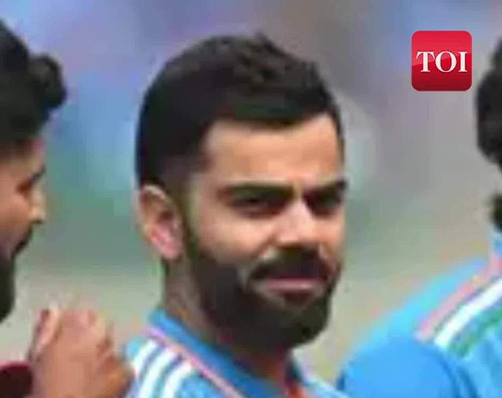 
Oops! Virat Kohli wears the wrong jersey for the #IndvsPak match!
