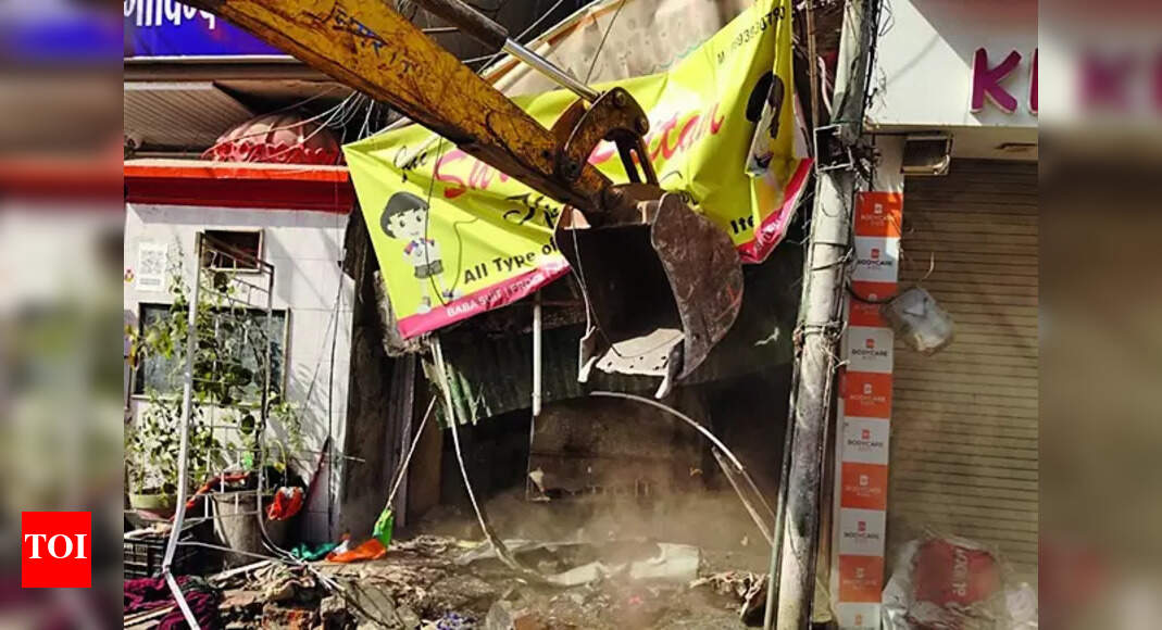 Illegal Structures 140 Illegal Structures Razed In Sindhi Colony Illegal Structures 140 Illegal Structures Razed In Sindhi Colony