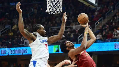 Surging Cleveland Cavaliers cool off Los Angeles Clippers