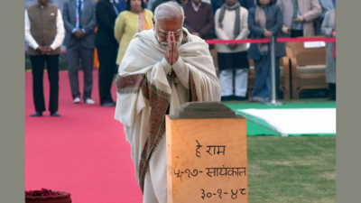 President, PM pay homage to Mahatma on death anniversary