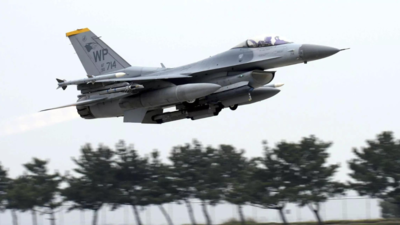 US F-16 jet crashes in South Korea, pilot safe