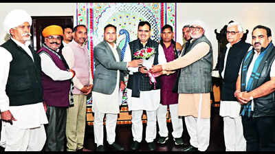 Gehlot govt played politics on water issue, says Shekhawat
