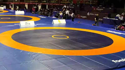 Sports ministry warns WFI of legal action